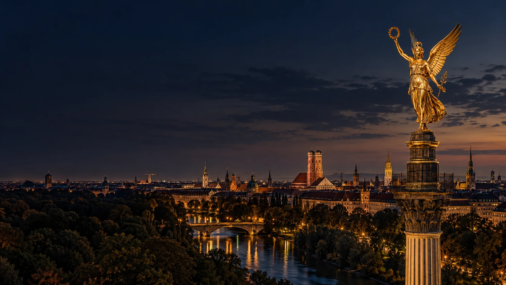 Der Friedensengel in München mit Blick über die Isar und die Stadt bei Nacht